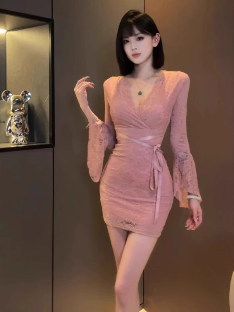 Sexy Lace Bell Sleeve Dress Wo - Women Fashion Dress Names recension och pris